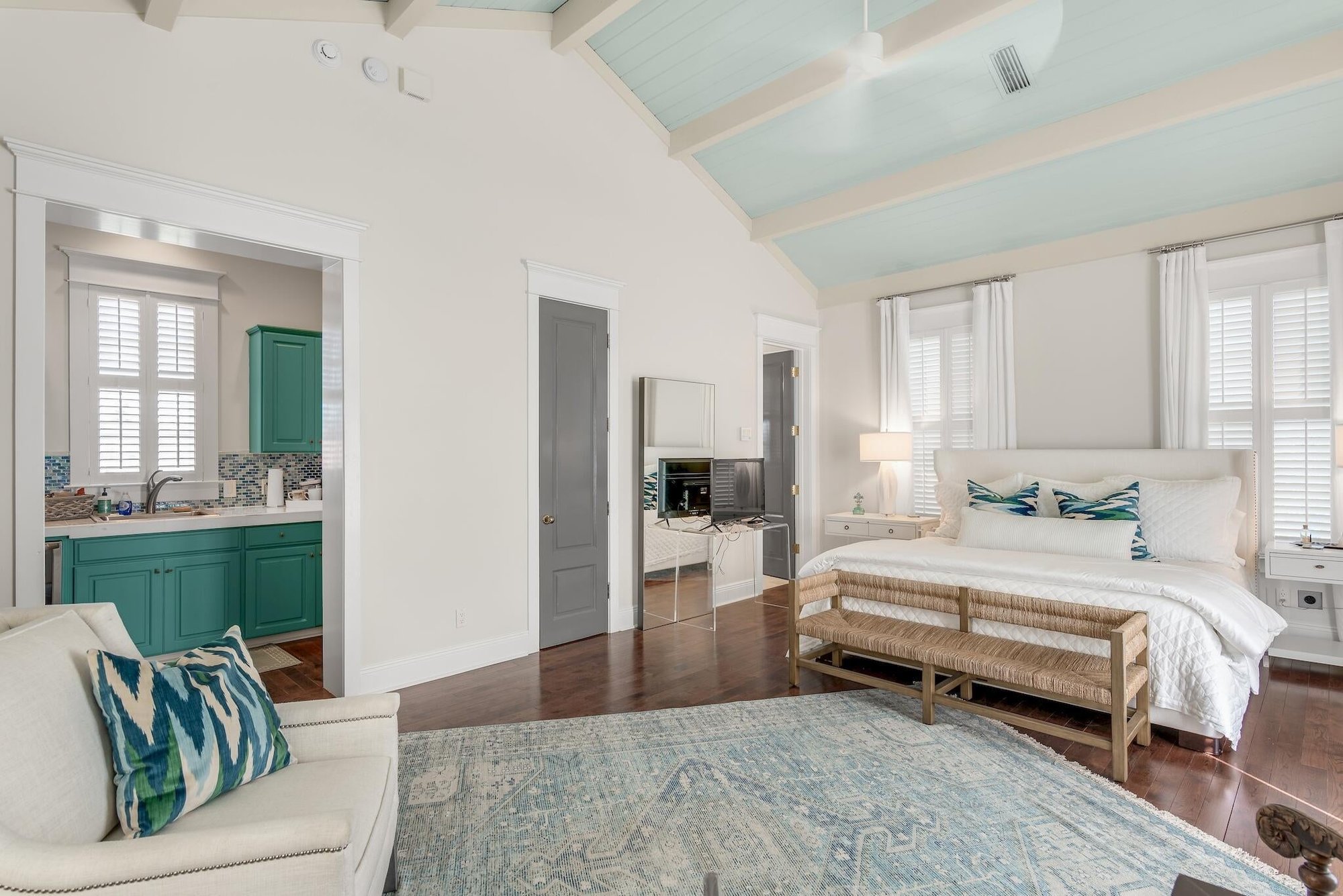 3253 Burnt Pine Cove